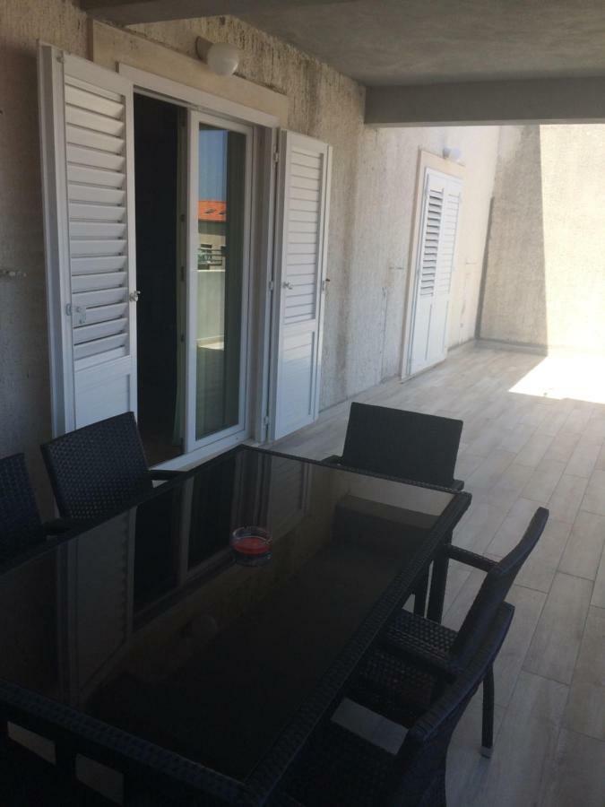 Apartment Vrba Supetar Zewnętrze zdjęcie